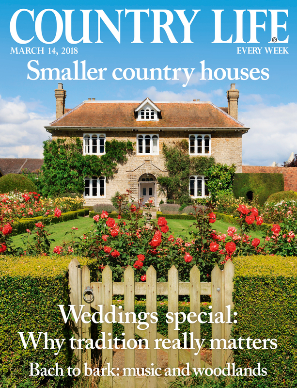 Country Life Magazine Christmas 2024 Subscription - Zola Annabal